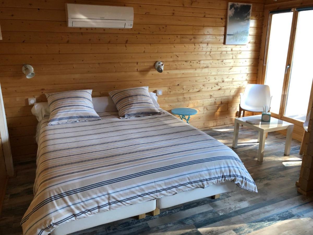 Chalet De La Source Роньяк Экстерьер фото